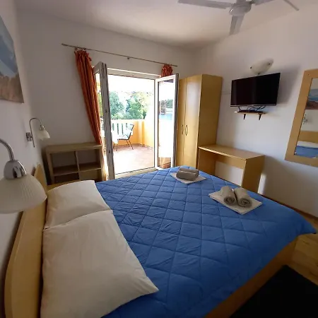 Apartments By The Sea Sobra, Mljet - 7531 Apartman *